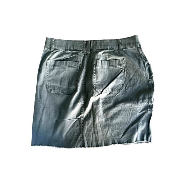 DEMOCRACY, SIZE 16W, GREEN SKIRT, AB SOLUTION - Picture 2 of 8